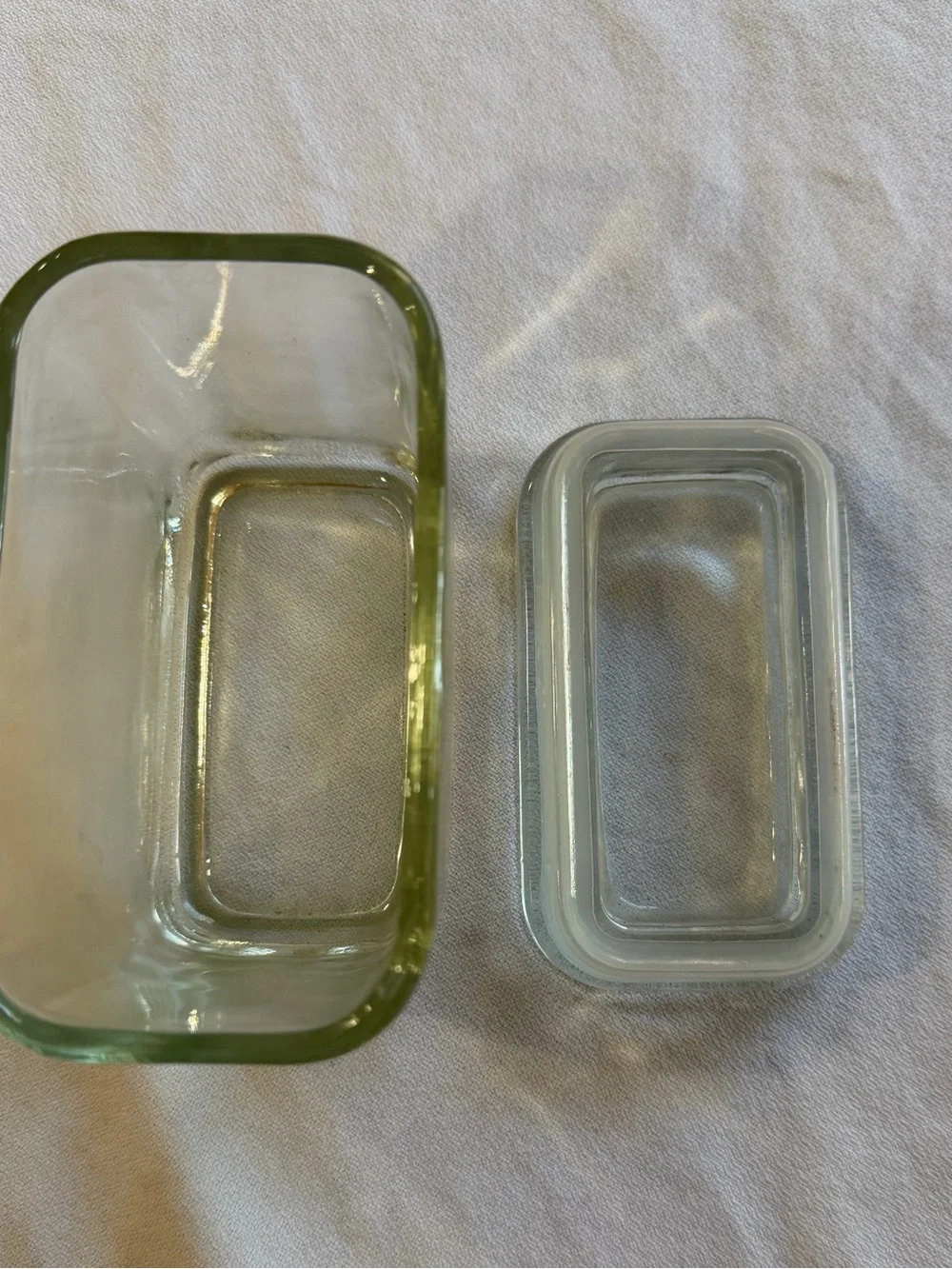 VTG Clear Glass Rectangular Storage Jar with sealed Lid - Transparent
